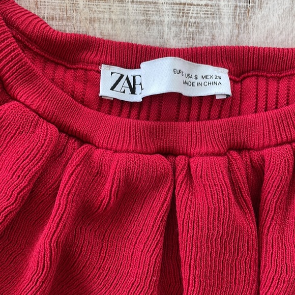Red Zara dress - Picture 5 of 5